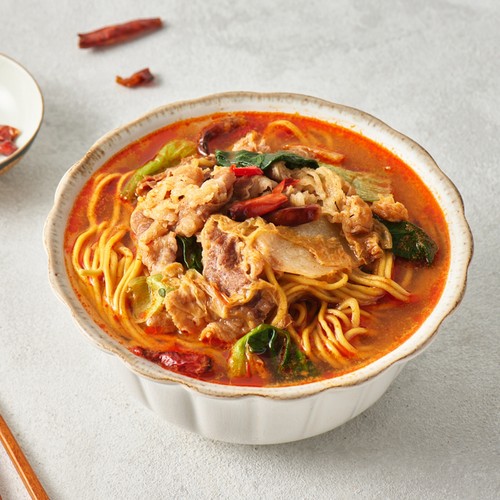 요리하다 사천식 우삼겹마라탕면 (565G)
