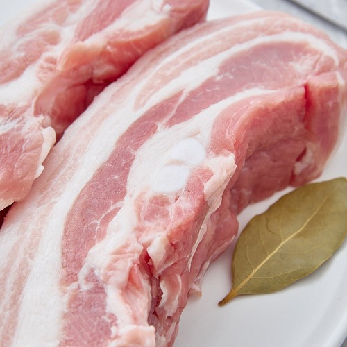 끝돼 캐나다산 돼지 삼겹살 수육용(냉장) (600G)