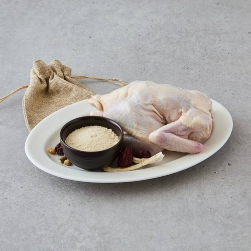 하림 고소하고 진한 들깨 삼계탕 (620G)