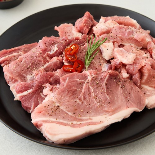 국내산 돼지고기 반반팩 (앞다리 구이/찌개용) (600G)